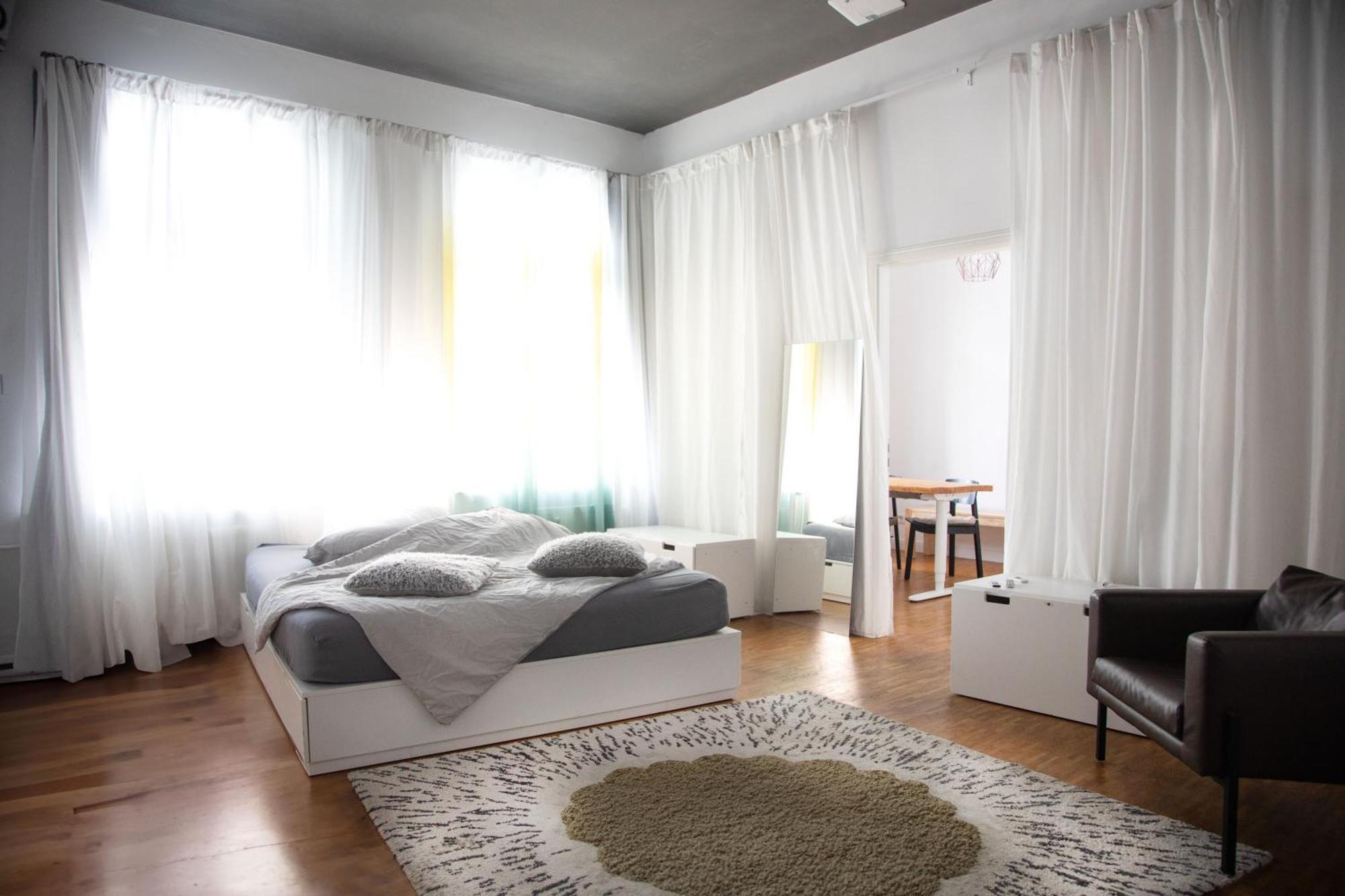 Huge Apartment With Home Cinema And Kitchen In Friedrichshain برلين المظهر الخارجي الصورة